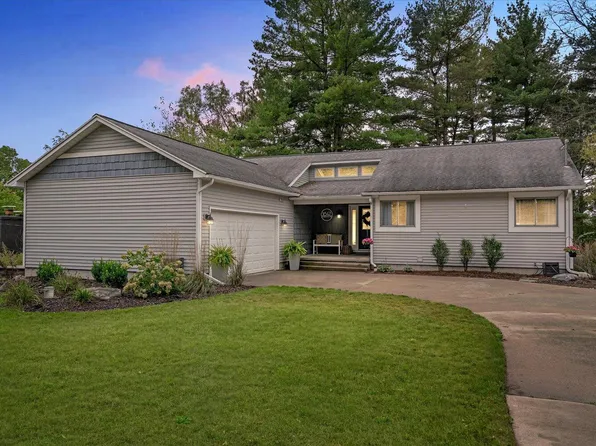 1647 N Briggs Rd, Middleville, MI 49333