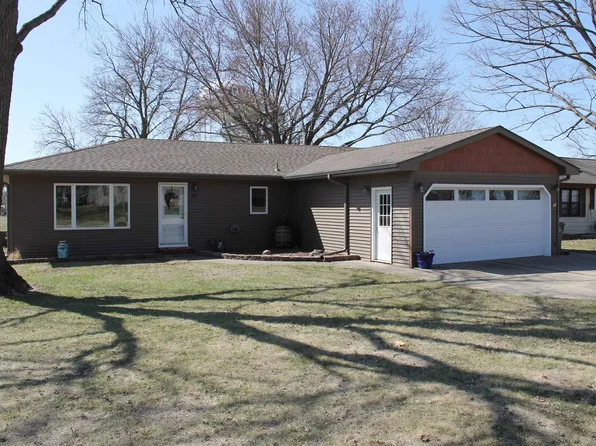 16 E 24th St, Spencer, IA 51301