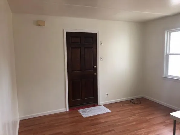 61 Union Blvd, Wallington, NJ 07057
