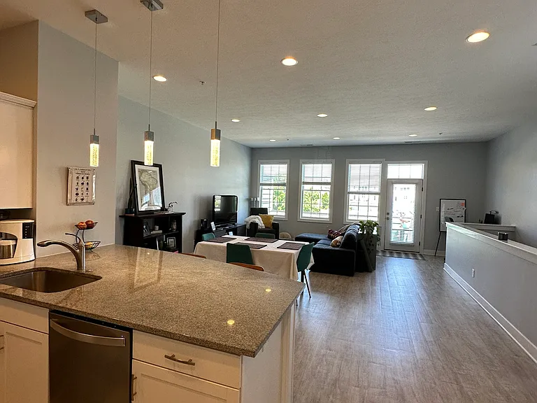 12740 Horseferry Rd #200 — Photo 4
