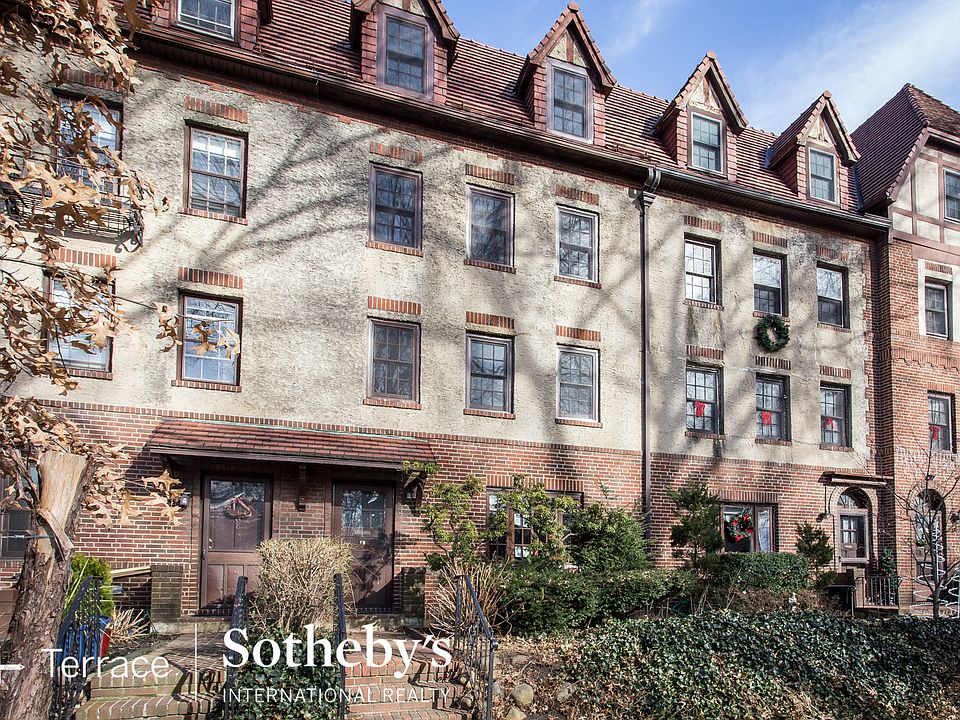1st image of 170 Burns St #2