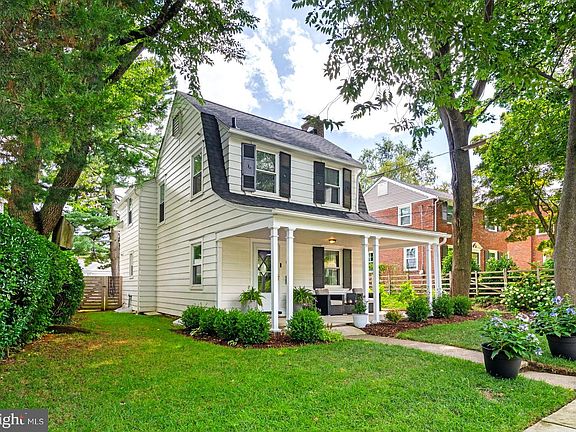 2nd image of 679 Cricket Ave