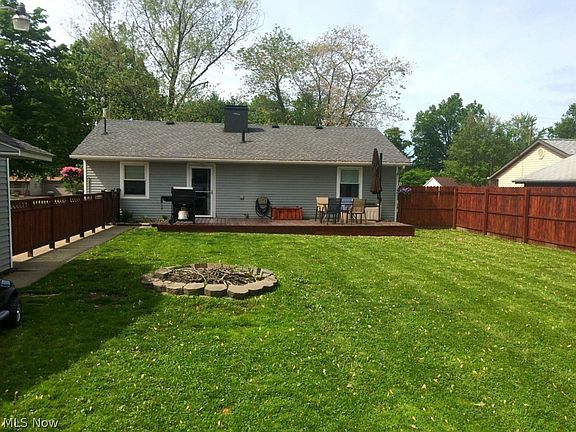 5th image of 639 Eldon Dr NW