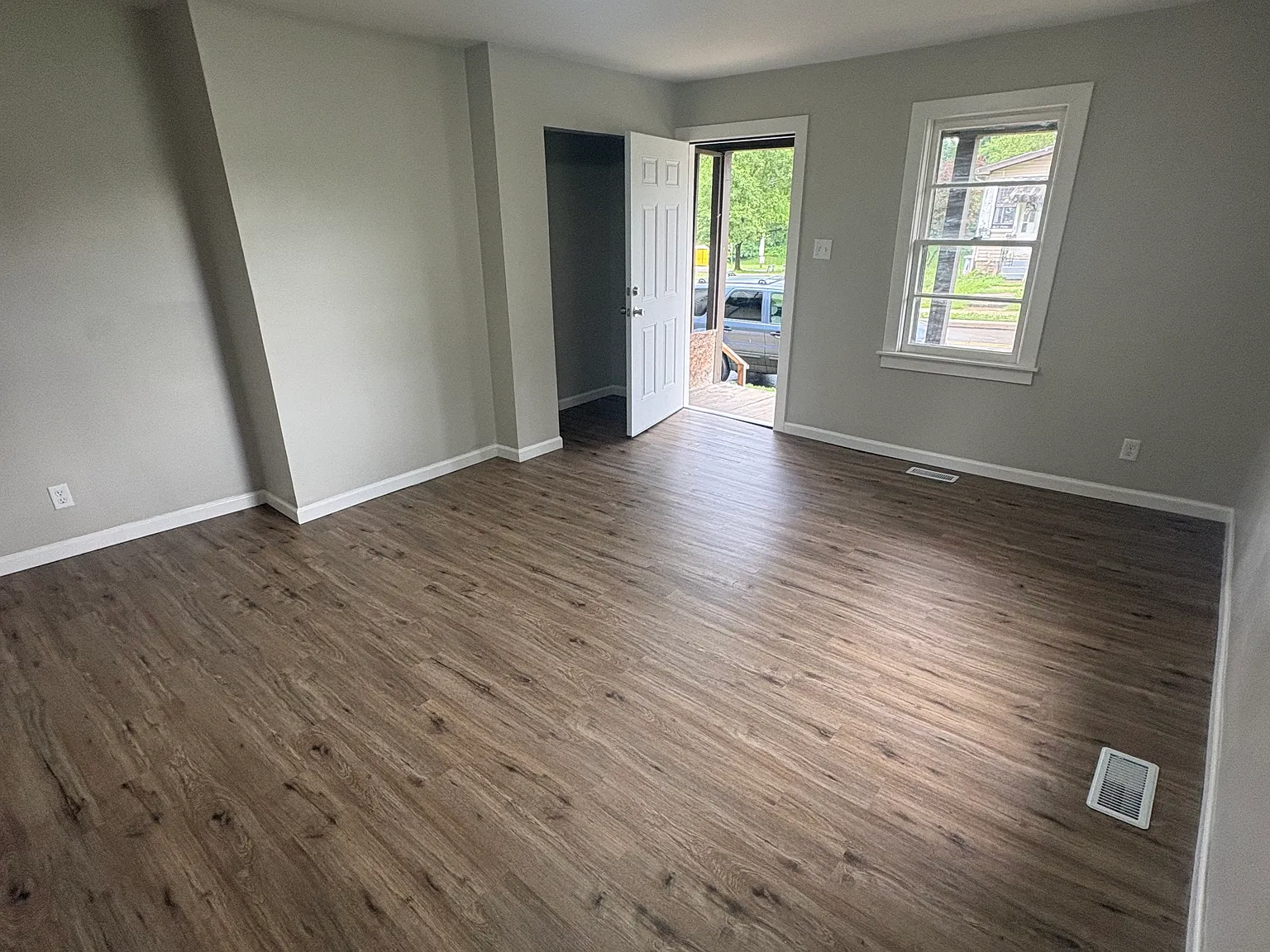 2 bed, $800 — Photo 3