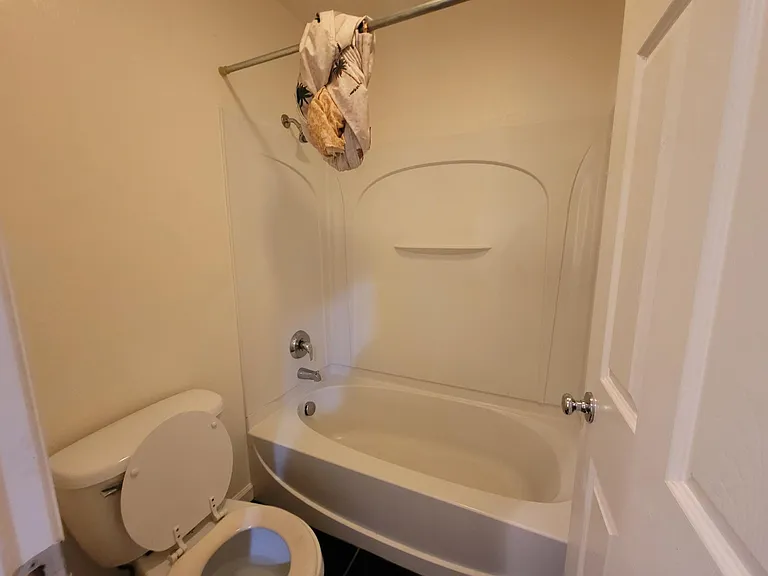 415 Zinnia Ct — Photo 38