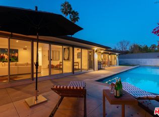 5158 Los Adornos Way, Los Angeles, CA 90027