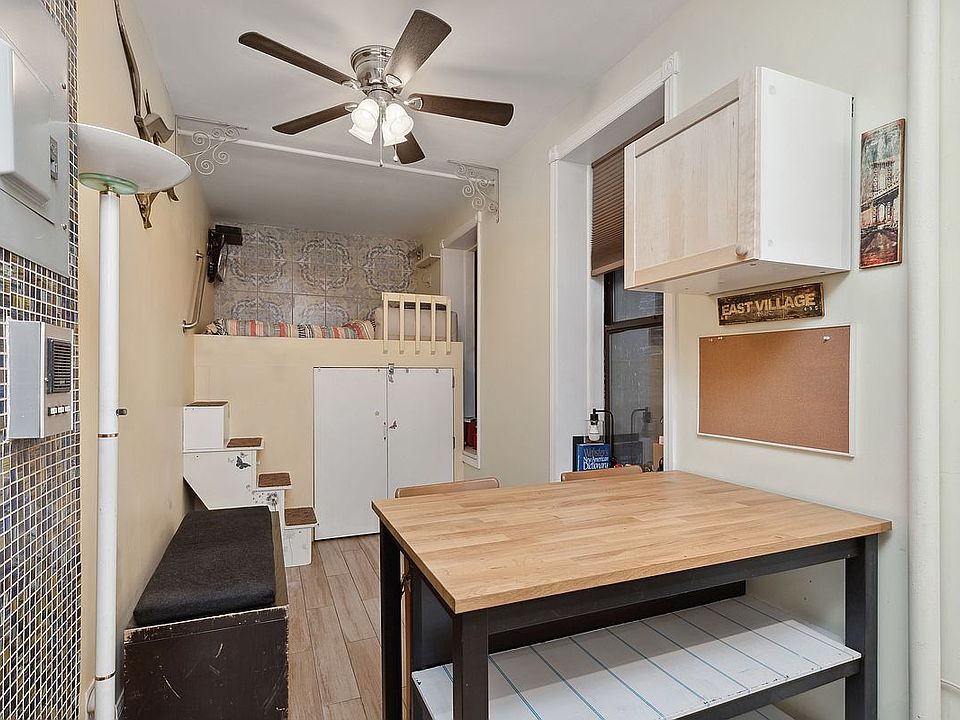 1st image of 206 E 7th St APT 1