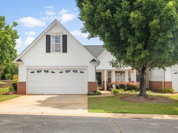 25 Cedar Rock Dr, Greer, SC 29650