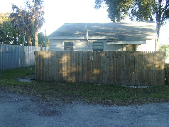 4th image of 4915 Austin St