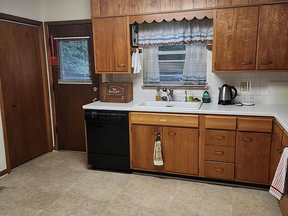 5th image of 1332 Fieldwood Dr