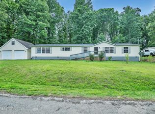 164 Laura Boling Loop Rd, Strawberry Plains, TN 37871
