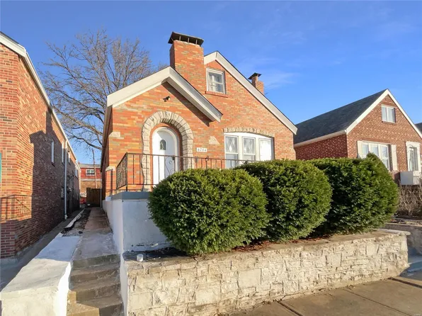6704 Morgan Ford Rd, Saint Louis, MO 63116
