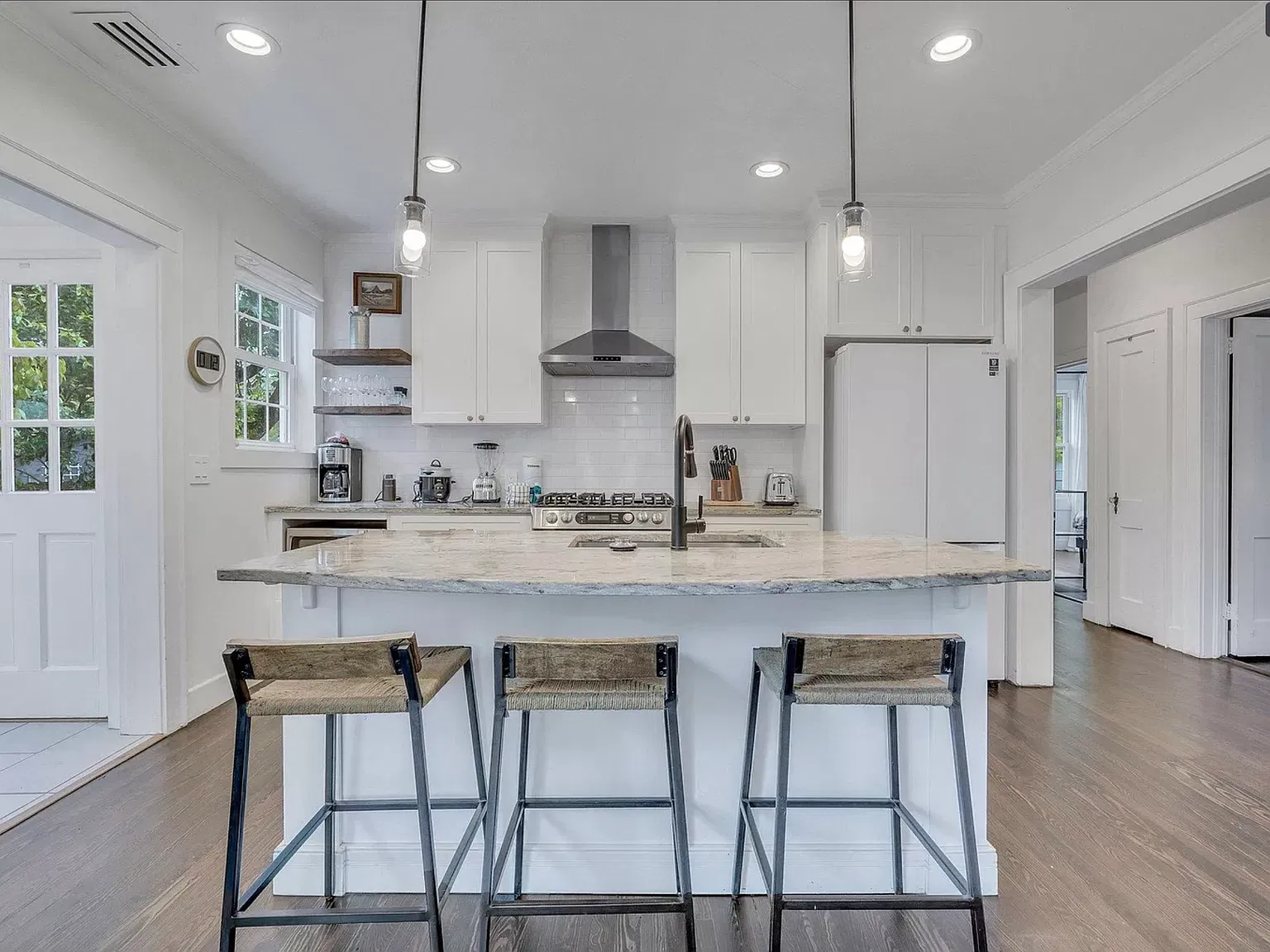 3 bed, 1508 sqft, $4,000 — Photo 3