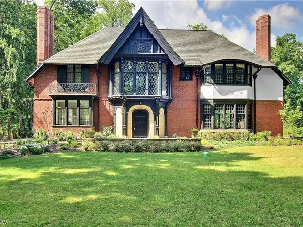 2970 Fairmount Blvd, Cleveland Heights, OH 44118