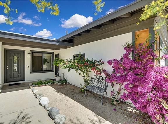 3rd image of 360 Canyon View Dr