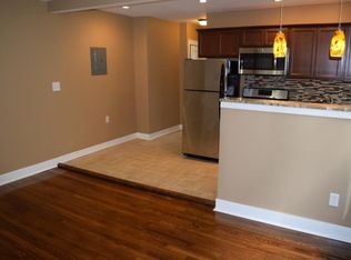 14 Jefferson Ave APT 4, Rockville Centre, NY 11570