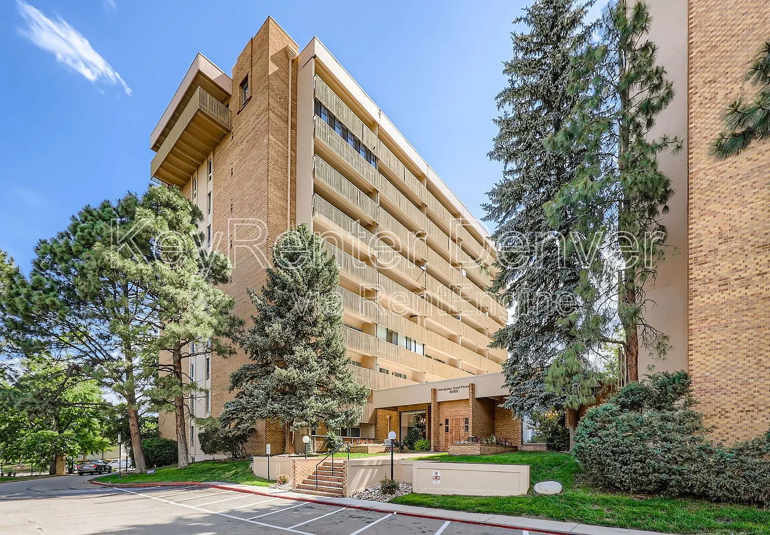 1 bed, 1.0 bath, 735 sqft, $1,100 — Photo 1