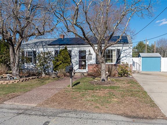 2nd image of 153 Grove St