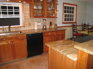 7 Pine Bluff Rd, Glen Gardner, NJ 08826