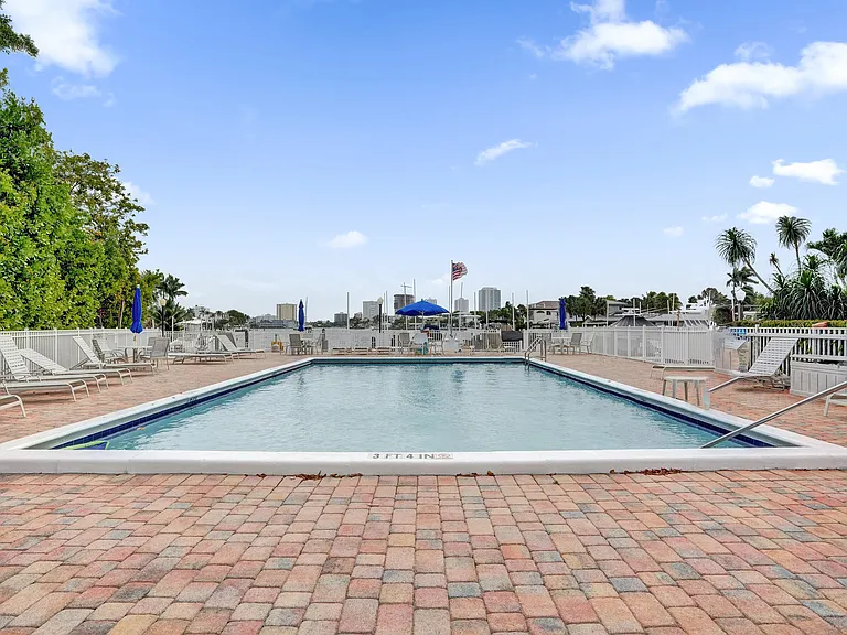 740 S Federal Hwy #312 — Photo 4