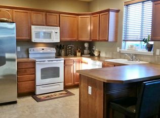 5819 Coppercap Mountain Ln, Pasco, WA 99301