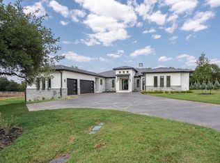 105 Mitchell Creek Dr, Horseshoe Bay, TX 78657