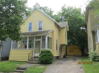 35 Roycroft Dr, Rochester, NY 14621