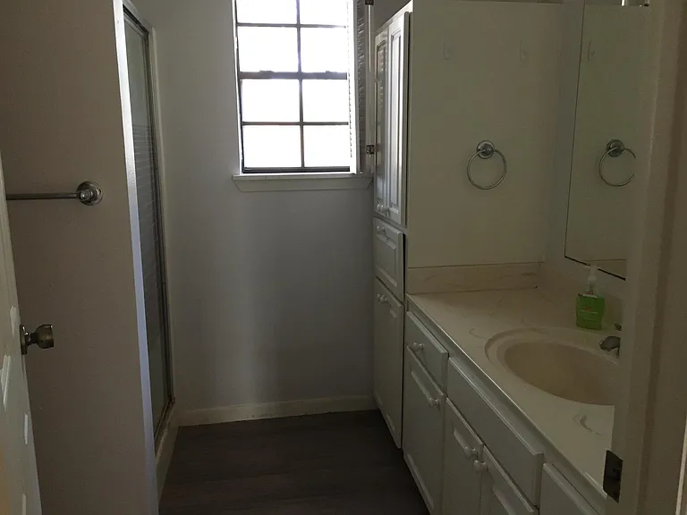 17 Ebony Ave #A — Photo 6