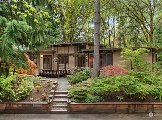 18606 21st Pl NE, Lake Forest Park, WA 98155