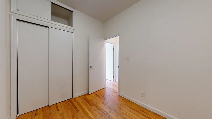 Rented by Bond New York | media 11