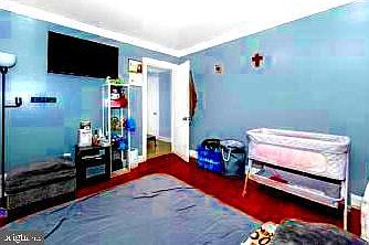 4th image of 12124 Livingston St