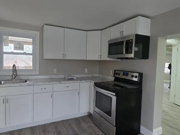 85 Elm St #2, Milford, NH 03055