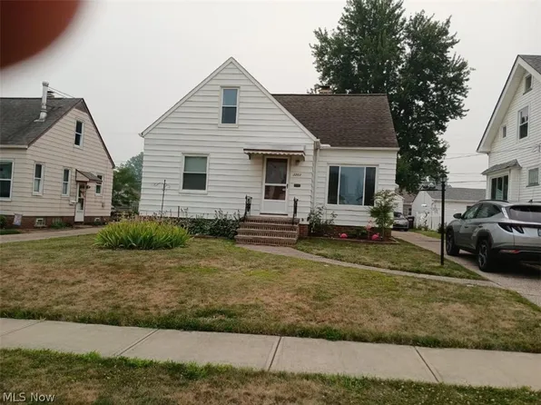 3203 Tuxedo Ave, Parma, OH 44134