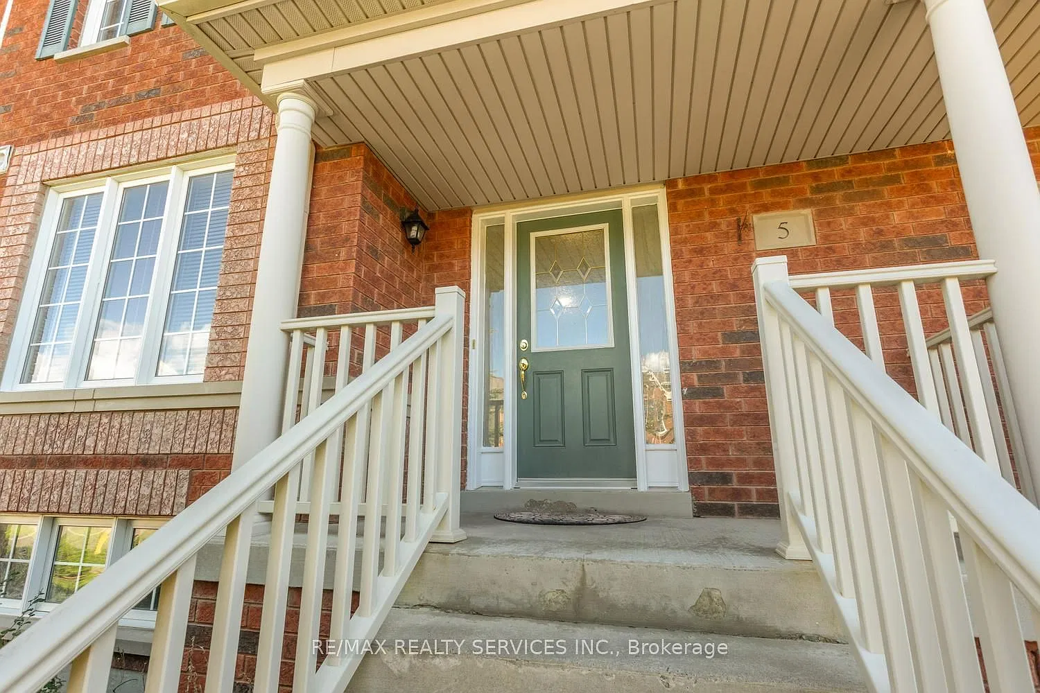 3 bed, $2,850 — Photo 3