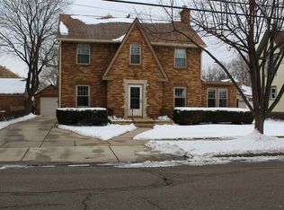 1425 Ruger Ave, Janesville, WI 53545