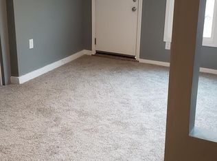 855 S Santa Fe Ave APT 5, Salina, KS 67401