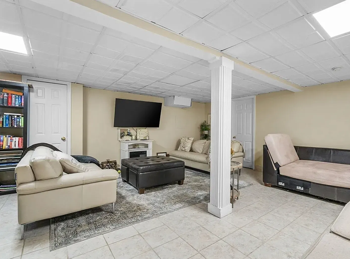 3 bed, 900 sqft, $2,900 — Photo 4