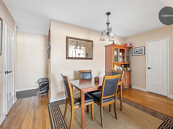 2nd image of 1830 Archer St #6K