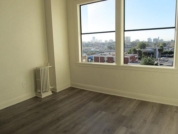 4th image of 346 N Vermont Ave APT 406