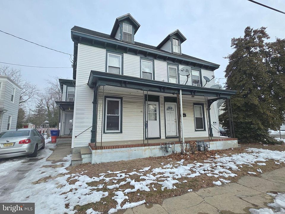 1st image of 324 E Main St #E