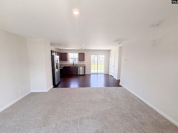 3rd image of 204 Council Loop