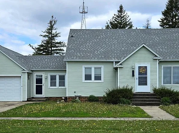 88 N Ash St, Harcourt, IA 50544