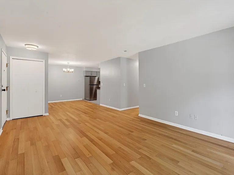 10228 Nancys Blvd — Photo 6