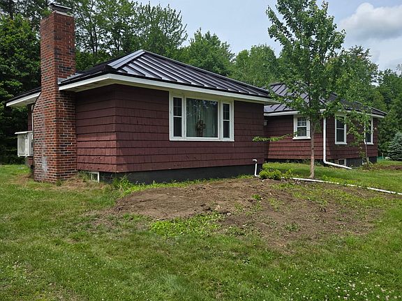 2nd image of 250 Smithfield Road