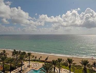 2nd image of 19333 Collins Ave APT 1007