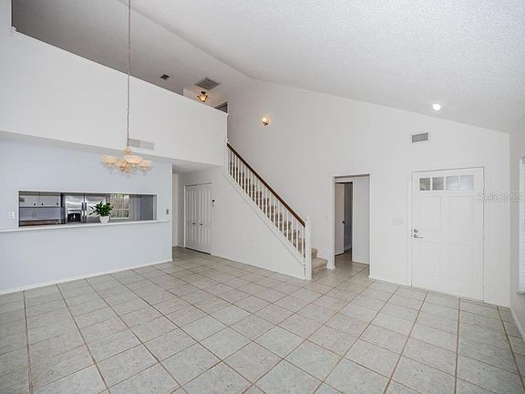 4th image of 3306 Fox Lake Dr