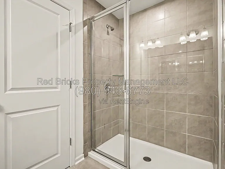 13027 Rover St — Photo 18