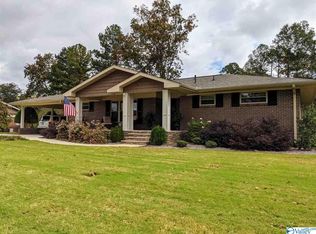 143 Nottingham Rd, Rainbow City, AL 35906