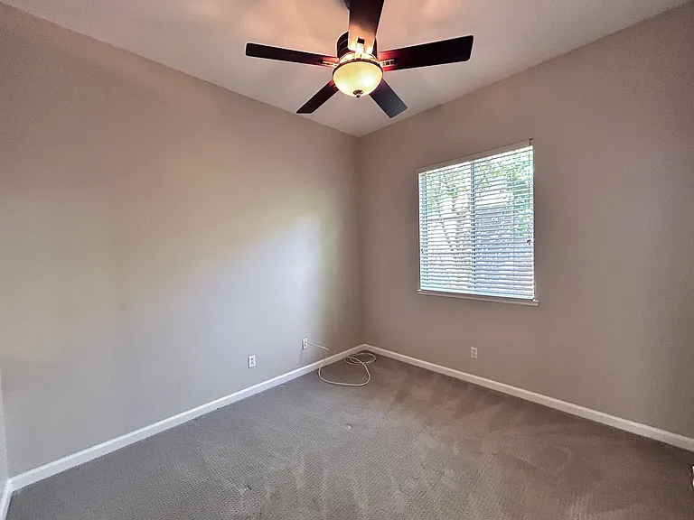 4015 Avellano Dr — Photo 11