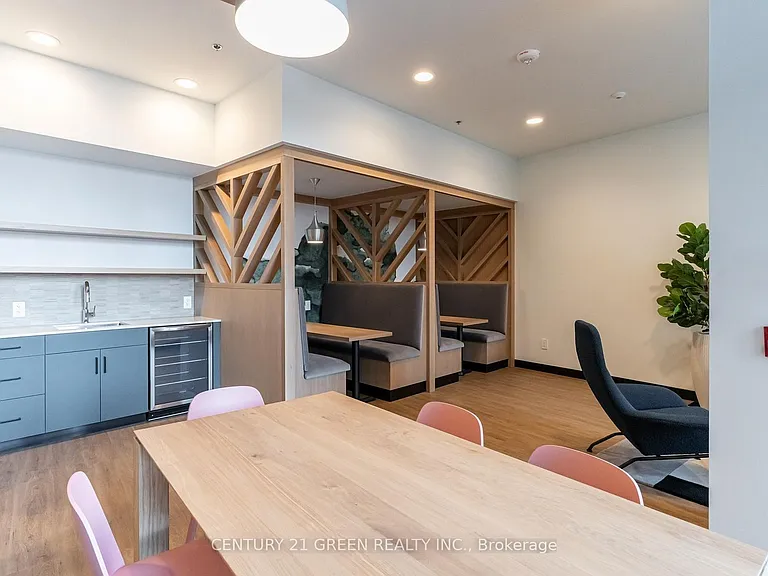 1333 Weber St E #306 — Photo 8